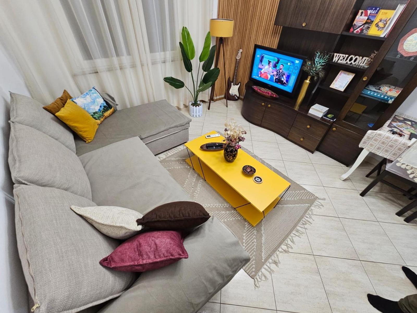 Apartment The Station - House Of Tourists Tirana